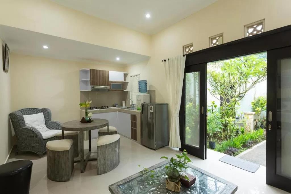 Villa Bakti Ubud By Kamara Eksteriør billede